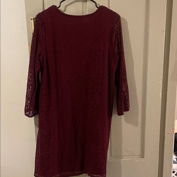 Xhilaration Burgundy Lace Tunic Top - Picture 2 of 3